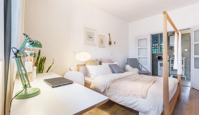 Fudan Nok Apartment Guonian Road Branch