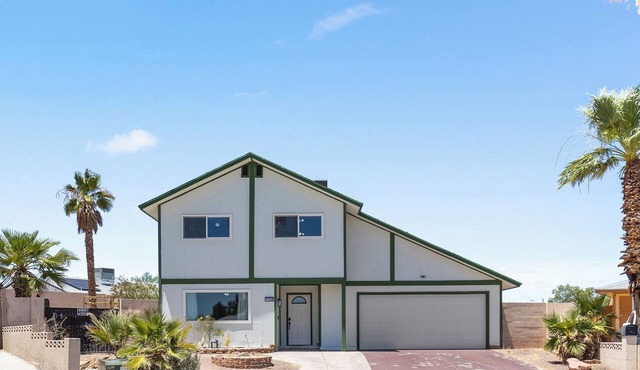 Fun-Filled, Pet-Friendly 4BR Home w/Private Halfpipe, Small Pool & Hot Tube!