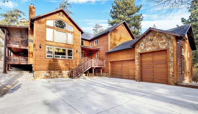 Gold Rush Lodge, 6BR Hot Tub, GameRoom, Sleeps 16+