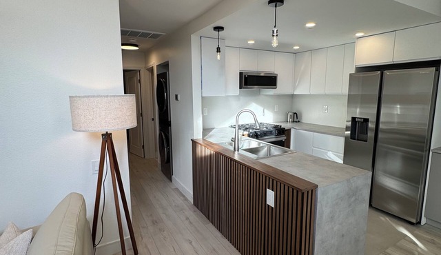 Gorgeous 2-bedroom condo with Rural Charm