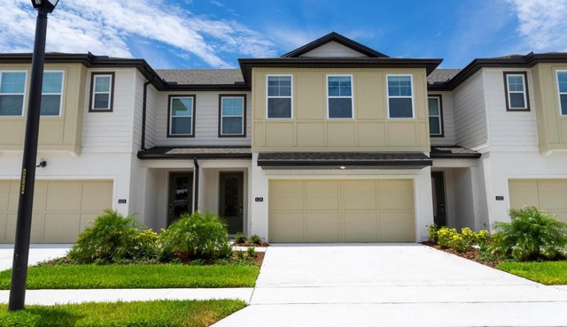 Gorgeous 4Bd Close to Disney @ Enclave at Festival 628