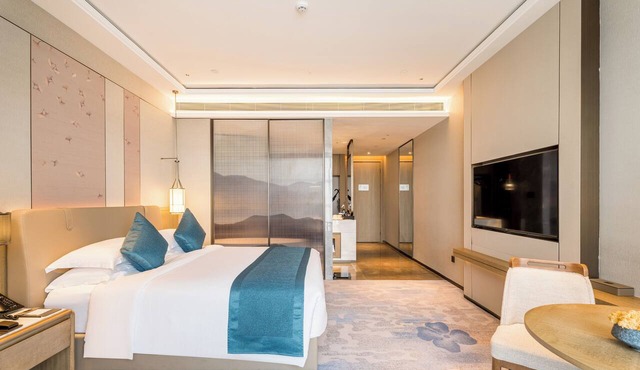 Grand Honor Hotel