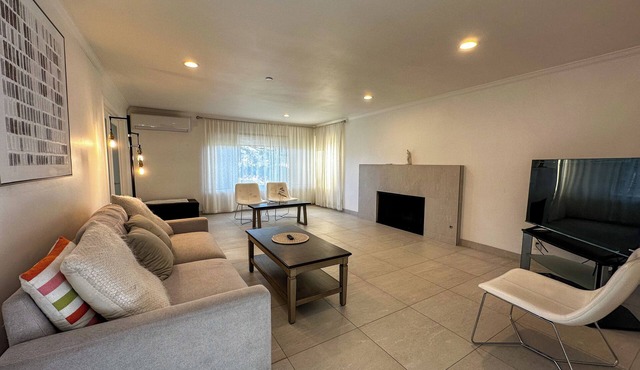 Grand House in Mt. Helix