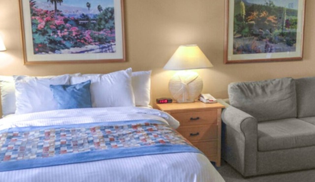 Great value! Jr. Villa for 2 in famous Palm Canyon Resort. Kitchenette. From 159