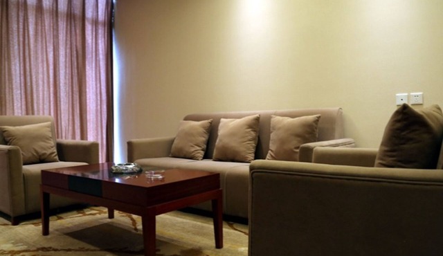 Greentree Inn Bus Station Business Hotel