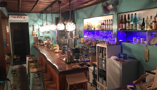 Guest house & Bar Diamond Head