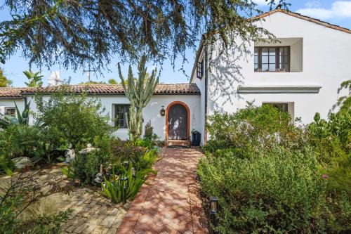 Hacienda on the Mesa