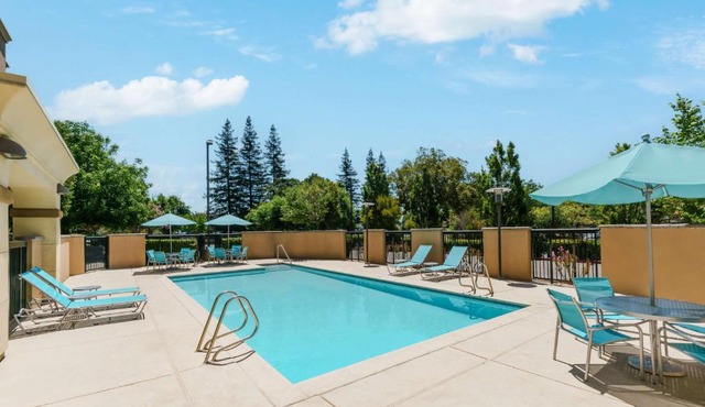 Hampton Inn & Suites West Sacramento