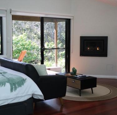 Hideaway Falls - Evergreen Cottage in Mapleton