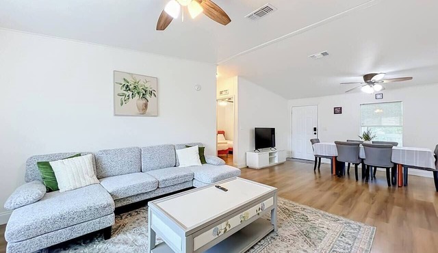 Hilltop Haven – Peaceful Casselberry Getaway