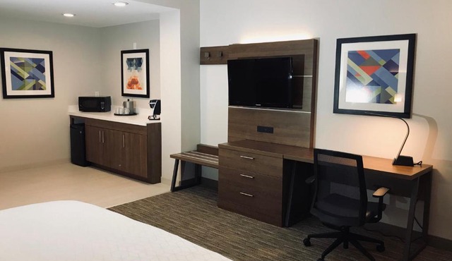 Holiday Inn Express Fremont - Milpitas Central by IHG