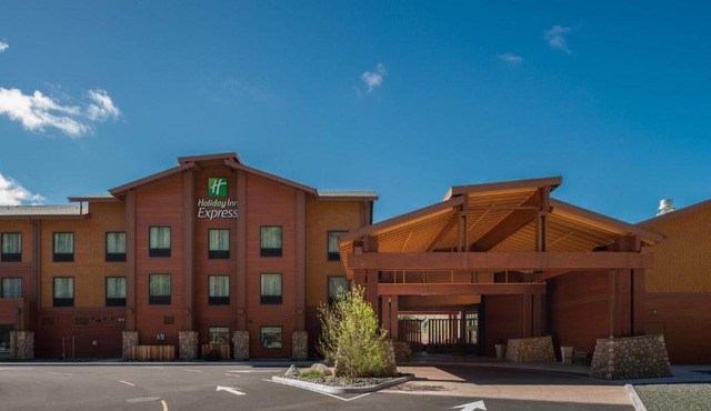 Holiday Inn Express Klamath - Redwood Ntl Pk Area by IHG
