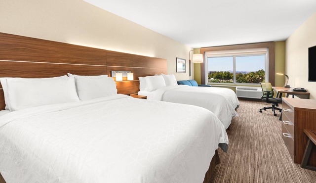 Holiday Inn Express & Suites Suisun City by IHG