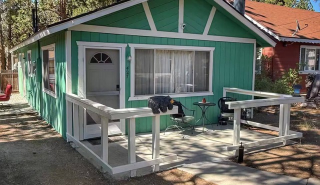 Home Sweet Cabin in Big Bear with Hot Tub