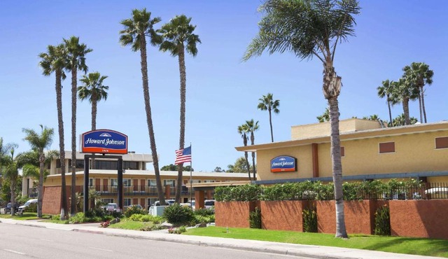 Howard Johnson by Wyndham San Diego Sea World