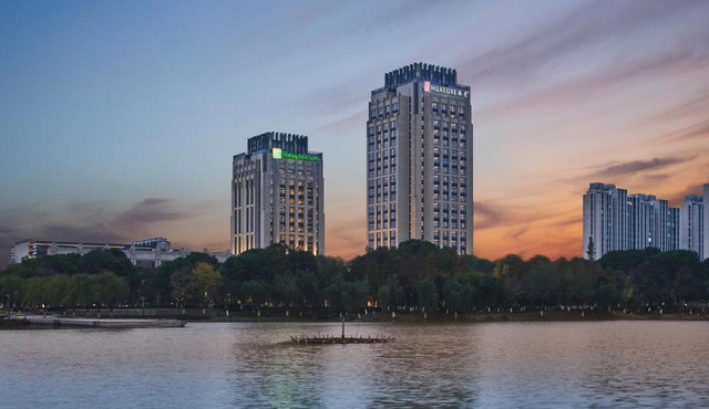 HUALUXE Kunshan Huaqiao by IHG - F1 Racing Preferred Hotel