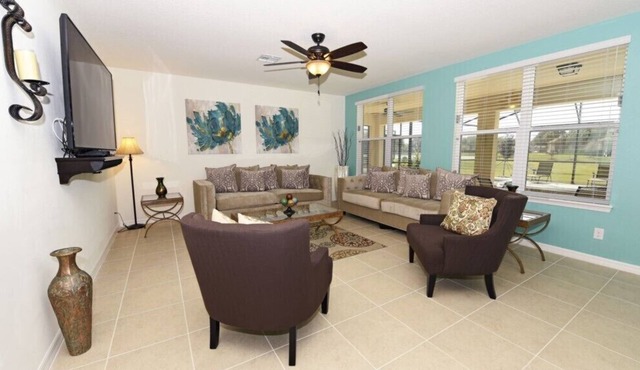 Huge 7-Bd Pool Hm w/ Spa & Loft - Shires 945SP