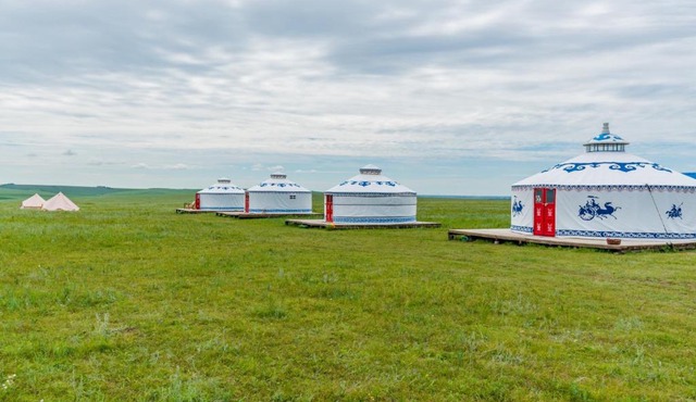 Hulunbuir Grassland Paradise