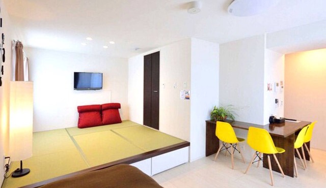 JapaneseWestern style room of 40m2 with raised tatami mats/Hashima Gifu