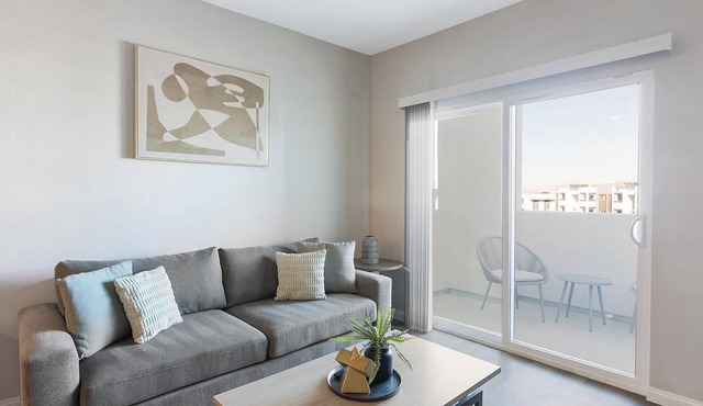 Landing | Modern 2BD, Rooftop Lounge, Pool in Henderson