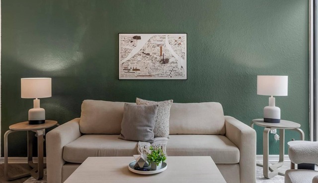 Landing | Spectacular 1BD, Gym, Clubhouse in Lockhart