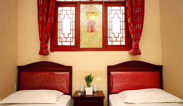 Leo Hostel