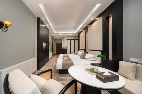 Lushan Building International Hotel