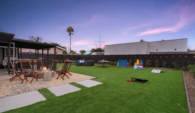 Lux 3BR Backyard Oasis Central SD