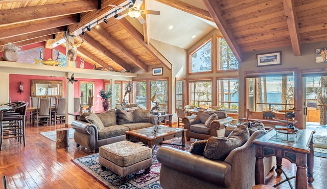 Luxe Cabin Hot Tub + Game Room | Lake Views + Near Beach | Frosted Shore