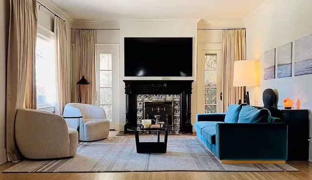 Luxurious Mansion Wellness Sanctuary- Room- by the Beach