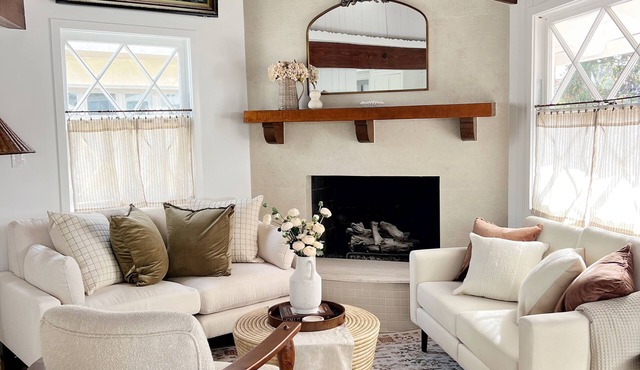 Luxury Designer Beach Cottage + Private Parking 30-Day Min
