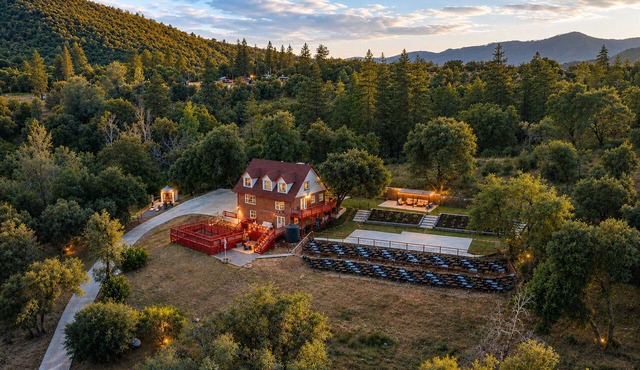 Luxury Retreat|Theater, Golf, Spa, Pit & Views