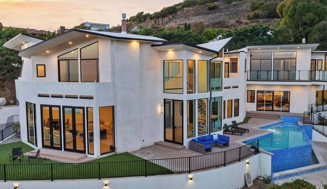 Malibu Meadows Heights