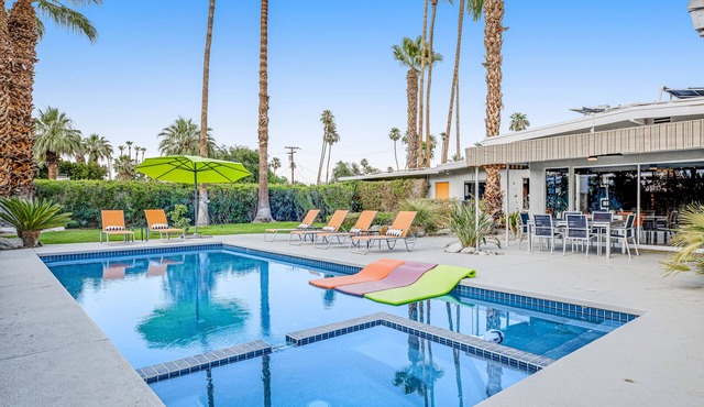 Mid-century modern home with private pool, spa, grill & mountain views