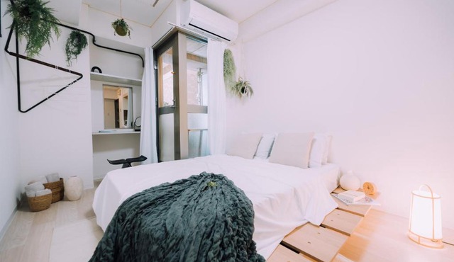 Minimalist Loft Namba Compact Studio with a 24-hour Gym MA1002