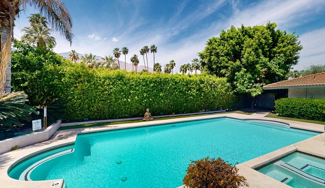 Modern, Dog-Friendly Home in a Quiet Neighborhood w/Private Pool