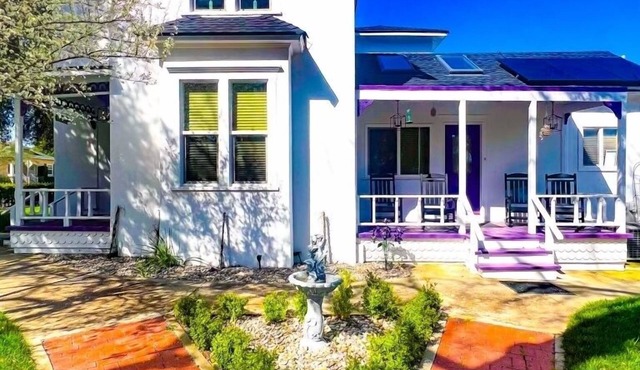 Modern Victorian! Walk Downtown W/Firepit