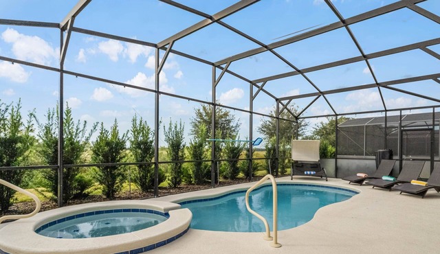 Modern Villa With South Facing Private Pool Near Disney and No Rear Neighbors!
