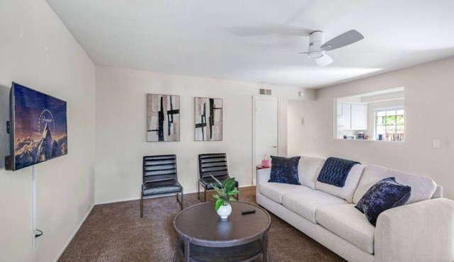 Monthly Rental Near South Coast Plaza | 2Bed2Bath