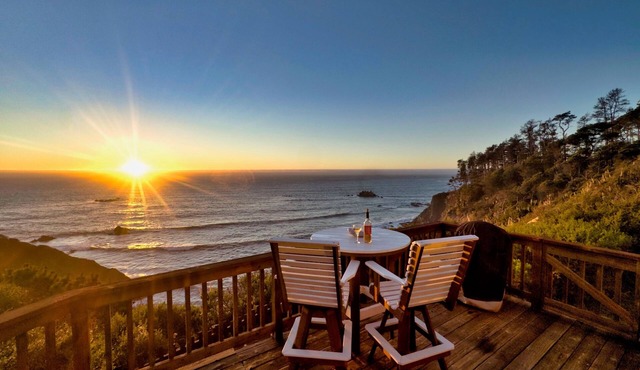 Moon Star Retreat Ocean Front 2 Hot Tubs | Gualala