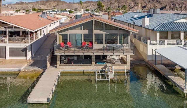Moovalya Keys Riverfront! Room for all!