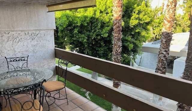 Mountain View Condo w/Pool & Spa in Palm Springs