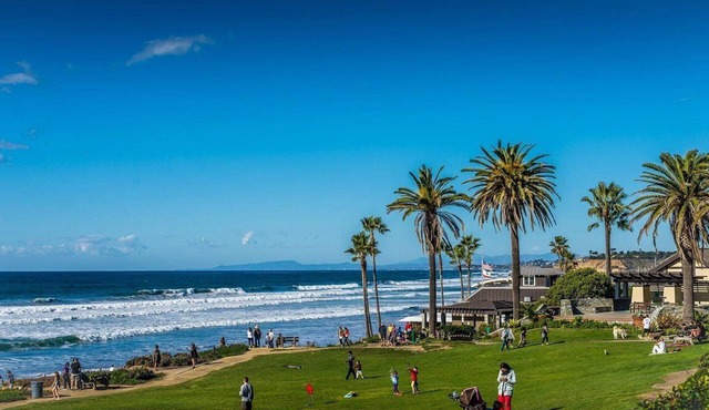 New build 2-bedroom house in Del Mar next to Torrey Pines Preserve and Beach
