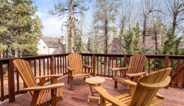 NEW Listing Beary Relaxing Retreat