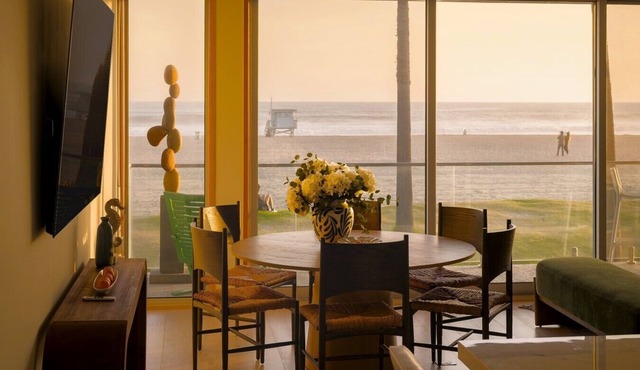 NEW! Oceanfront Home w/Rooftop & Beach Access