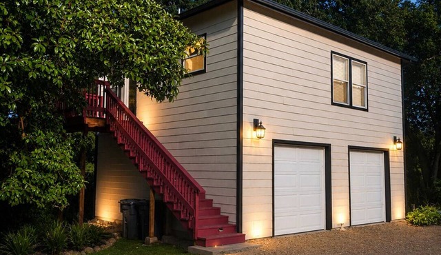 Oakcrest Getaway