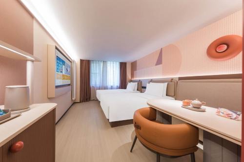 Orange Hotel Beijing West Railway Station South Square