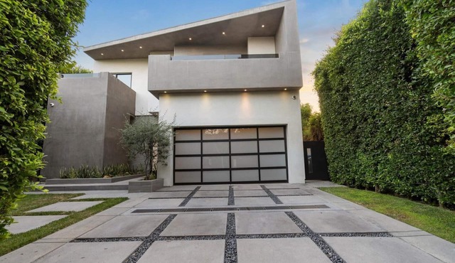Orlando - Stunning Modern WeHo Estate w/Pool & Cabana in Prime Los Angeles