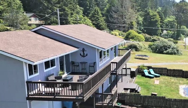 Panoramic Ocean View - Game Room - Fire Pit - Large Deck - Casino - Redwoods