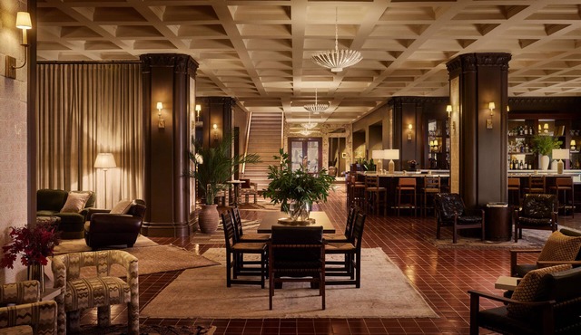 Pasadena Hotel & Pool
